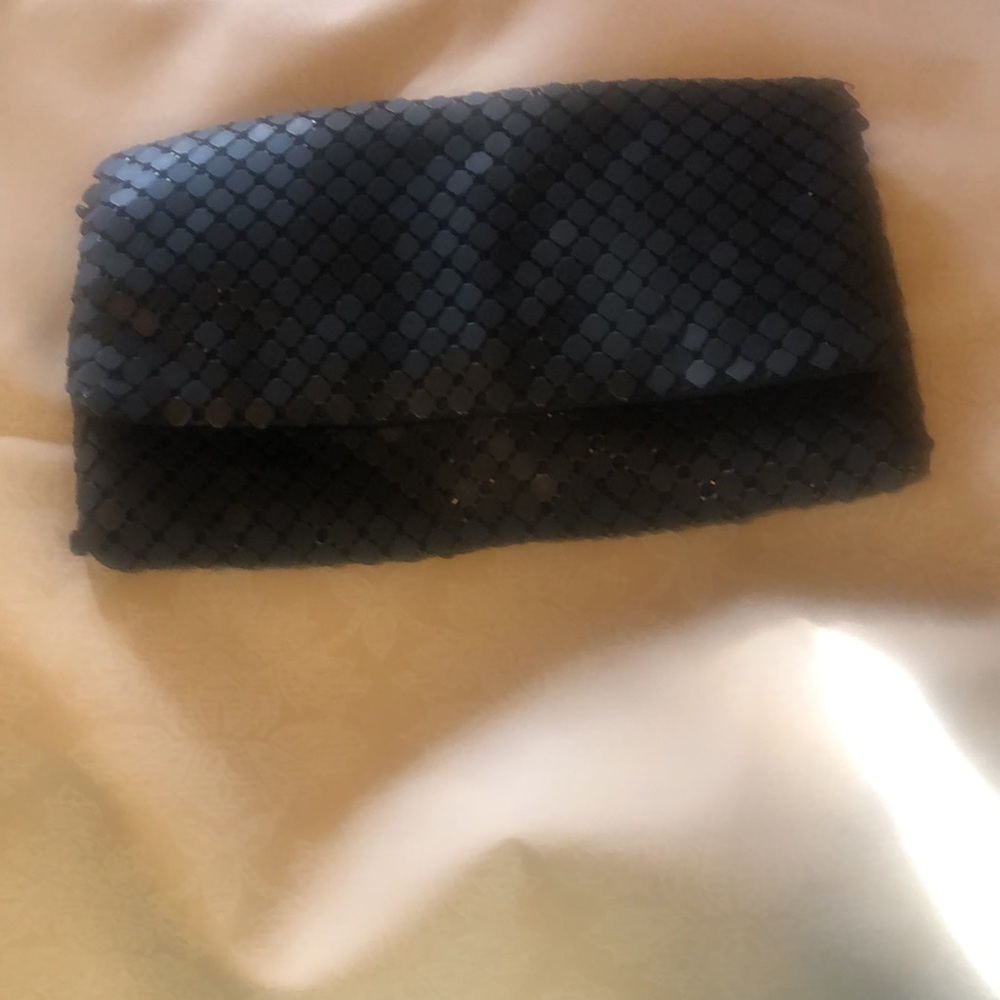 Cool Small RSVP Black Chain Maille Clutch - Picture 2 of 9